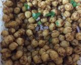 A picture of step 3 of Spicy chana chaat.