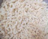 صورة لخطوة 1 من وصفة صينية المعكرونه بالأجبان🥘