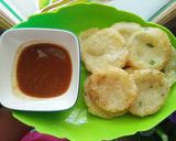 Foto langkah ke 6 dari resep Rujak cireng nasi simple (Camilan gurih, pedes, seger).