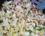 Foto langkah ke 2 dari resep Nasi Tutug Oncom Left Over (Nasi Sisa Semalam).