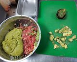 Foto del paso 1 de la receta: Conos de guacamole