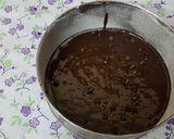 A picture of step 5 of Chocolate choco chips cake.