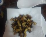 Foto del paso 3 de la receta: Estofado de pollo con berenjena y papas