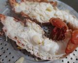 Foto langkah ke 2 dari resep #261 lobster garlic butter sauce.