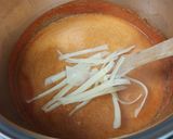 Foto del paso 4 de la receta: Salsa sencilla de pollo a la crema