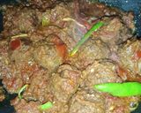 A picture of step 8 of Kofta Koila Karahi.