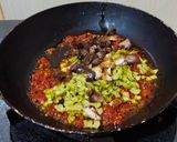 Foto langkah ke 4 dari resep Oseng Pare Hati Ampela.
