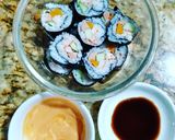 Hình bước làm 4 của món 🍣🍘 Cơm cuộn tôm