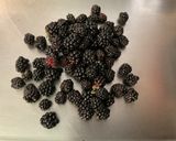 Une image de l'étape 12 de Salade de melon et fruits du jardin au jus d’agrumes.