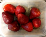 Foto del paso 1 de la receta: Postre Helado de Frutillas