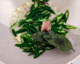 Foto langkah ke 4 dari resep Oseng - oseng Usus Cabe Ijo.