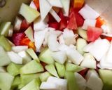 Foto langkah ke 1 dari resep Salad Buah Simpel.