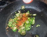 A picture of step 3 of Mirchi with dahi.