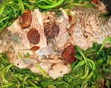 Hình bước làm 5 của món Cá rô phi nấu nấm, cải xoong