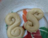 Foto langkah ke 5 dari resep Roti canai manis.