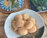 Hình bước làm 3 của món Mochi phủ bột đậu nành - Kinako Mochi (きな粉餅)