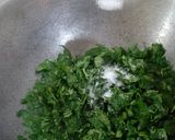 A picture of step 2 of Methi Malai matar.