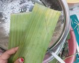 Foto langkah ke 2 dari resep Lupis Ketan Putih Bungkus Daun Pisang.