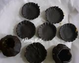 A picture of step 5 of Chocolate Peach Tarts.