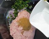 A picture of step 2 of Chicken grill patty.