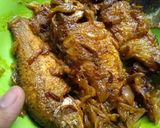 বড় সাইজের স্বরপুটি মাছ ভুনা রেসিপির ধাপ 2 ছবি