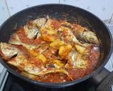 Foto langkah ke 4 dari resep Ikan Kembung Sambal Nanas.