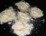 A picture of step 3 of Aloo or piyaz Pakory.