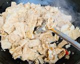 Foto langkah ke 3 dari resep Tumis Kembang tahu seledri.