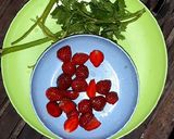 Foto langkah ke 1 dari resep Jus Sehat Seleberry (Seledri & Strawberry) #3.