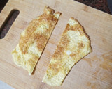 Foto del paso 3 de la receta: Bocadillo de solomillo con tortilla francesa y ensalada