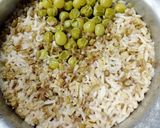A picture of step 1 of Moong Dal Khichdi with Skin (Chilkewali Moong Dal Khichdi).