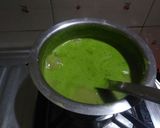 A picture of step 4 of Green peas soup.