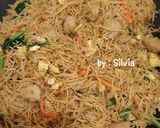 Foto langkah ke 6 dari resep Bihun Goreng.