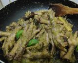 Foto langkah ke 4 dari resep Ceker Cabe Hijau.