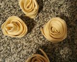 Foto del paso 2 de la receta: Rositas blancas 🌹