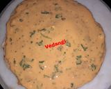 A picture of step 3 of Roti Chilla.