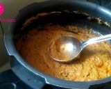 A picture of step 7 of Restaurant Style Eggs Curry.