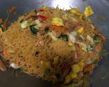 Foto langkah ke 4 dari resep Bihun Goreng Basosis.