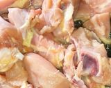 A picture of step 1 of Quetta ki Mashoor "Meer Afzal Chicken Karahi".