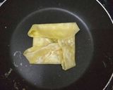 Foto langkah ke 7 dari resep Martabak Telur Teflon.