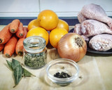 Foto del paso 1 de la receta: Muslos de pollo a la naranja