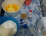 Foto langkah ke 1 dari resep Bolu lembut mixer 7 menit.