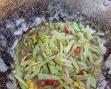 Foto langkah ke 5 dari resep 218. Tumis Labu Siam Jagung.
