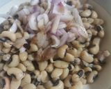 A picture of step 4 of Lobia chaat.