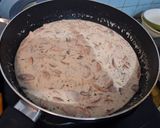 Foto langkah ke 4 dari resep Spaghetti with Mushroom Sauce.