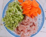 Hình bước làm 1 của món Nấm hương xào thập cẩm
