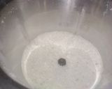 A picture of step 1 of Apple makhana kheer.