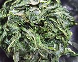 Foto langkah ke 1 dari resep 056. Tumis daun singkong terasi.