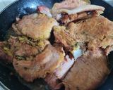 Foto del paso 4 de la receta: Lomo ahumado de cerdo con cebolla flameada en Crow Royal