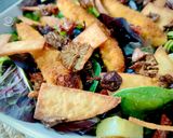 Foto del paso 8 de la receta: Ensalada templada de pollo y seta senderilla con totopos caseros